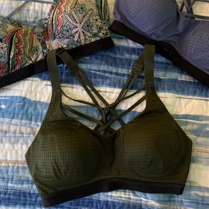 VS Sport Army Green Sports Bra, 32D